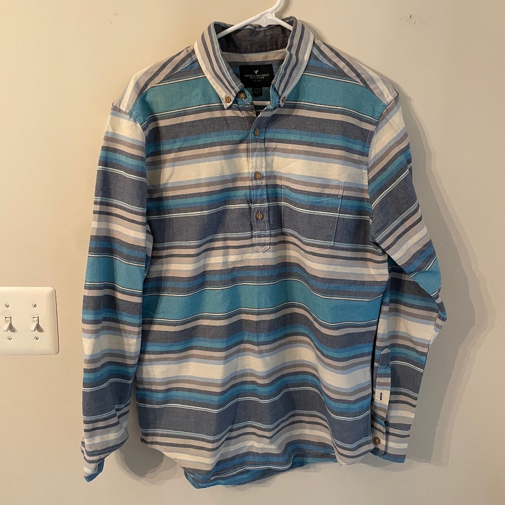 American Eagle Pullover- 1/3 button up - Flannel - Blue and white size Large